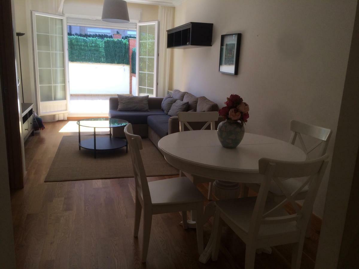 Apartamento Con Terraza Y Jardin En באקיו מראה חיצוני תמונה